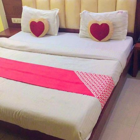Ever Green Guest House Travel & Pg Nueva Delhi Exterior foto